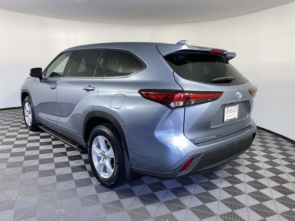 Used 2020 Toyota Highlander LE w/ Protection Package #3 AWD/4WD image 6