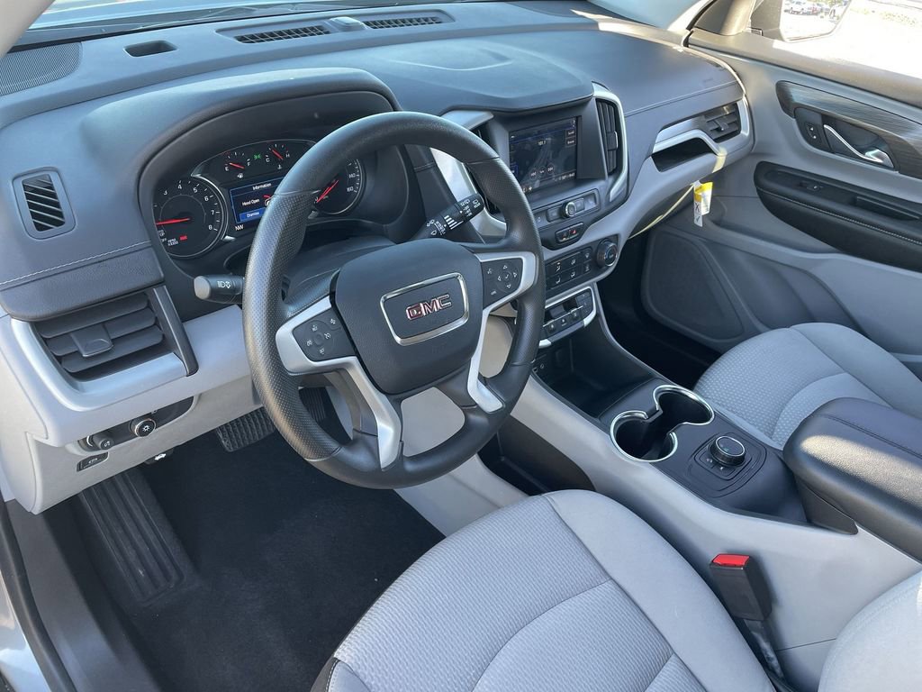 Used 2023 GMC Terrain SLE image 10