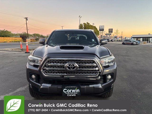 Used 2016 Toyota Tacoma TRD Sport w/ Towing Package AWD/4WD image 3