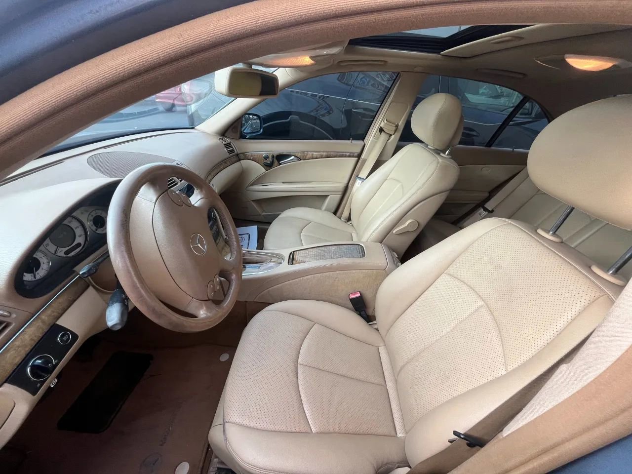 Used 2007 Mercedes-Benz E 350 4MATIC Sedan image 10