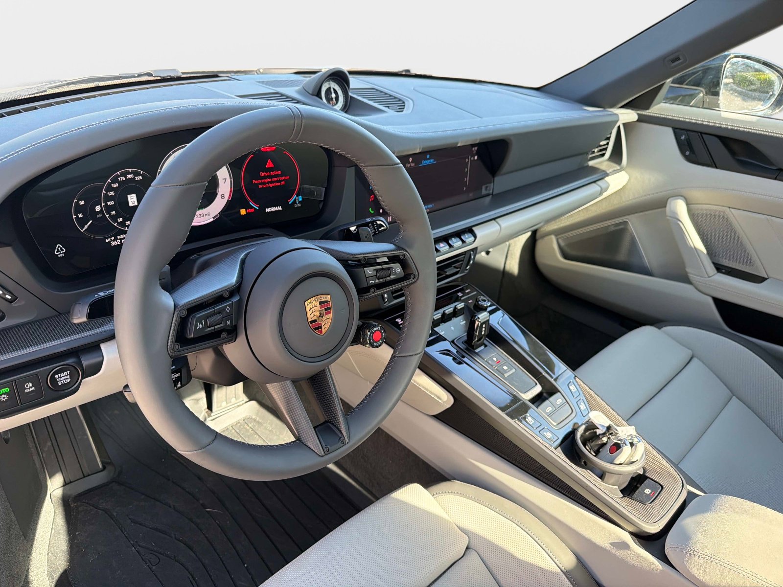 Used 2026 Porsche 911 Targa 4 GTS image 32