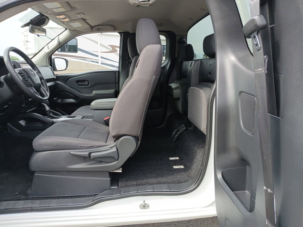 Used 2022 Nissan Frontier S RWD image 26