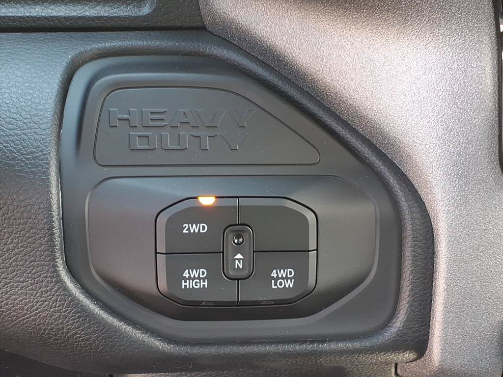 New 2026 RAM 2500 Tradesman w/ Chrome Appearance Group AWD/4WD image 35