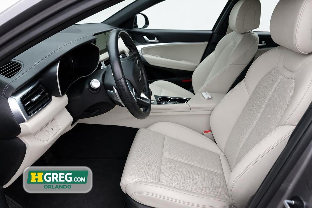 Used 2025 Genesis G70 2.5T RWD image 10