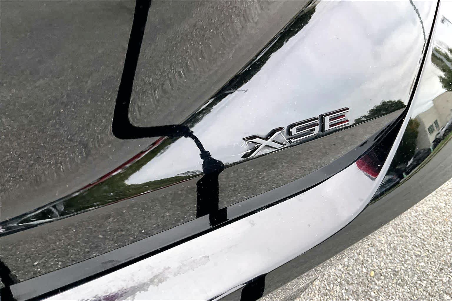 Used 2022 Toyota Avalon XSE FWD image 10