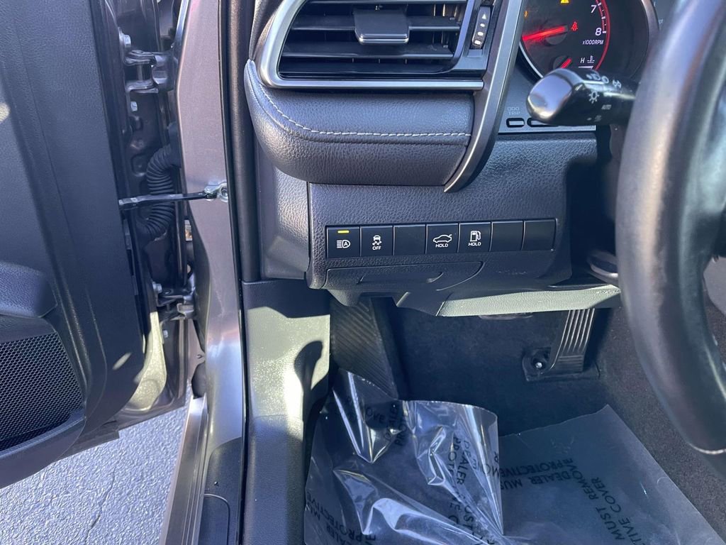 Used 2021 Toyota Camry XSE image 31