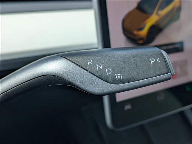 Used 2022 Tesla Model Y Long Range AWD/4WD image 12