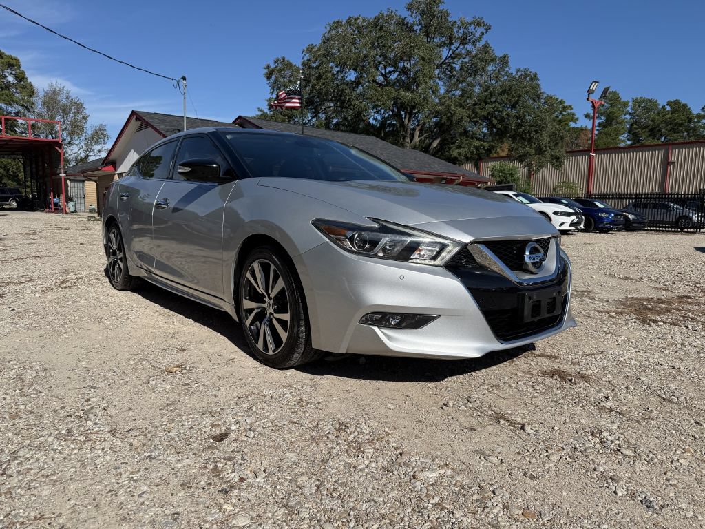 Used 2017 Nissan Maxima Platinum FWD image 3