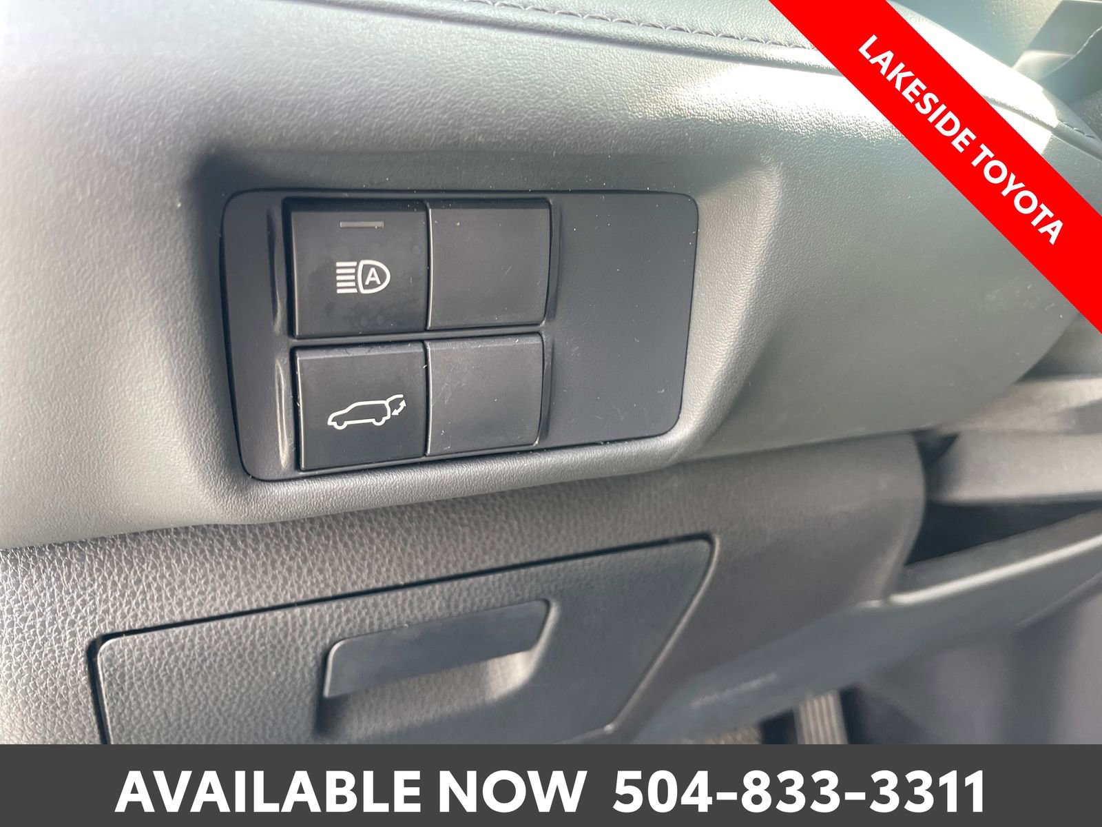 Used 2021 Toyota Highlander XSE FWD image 26