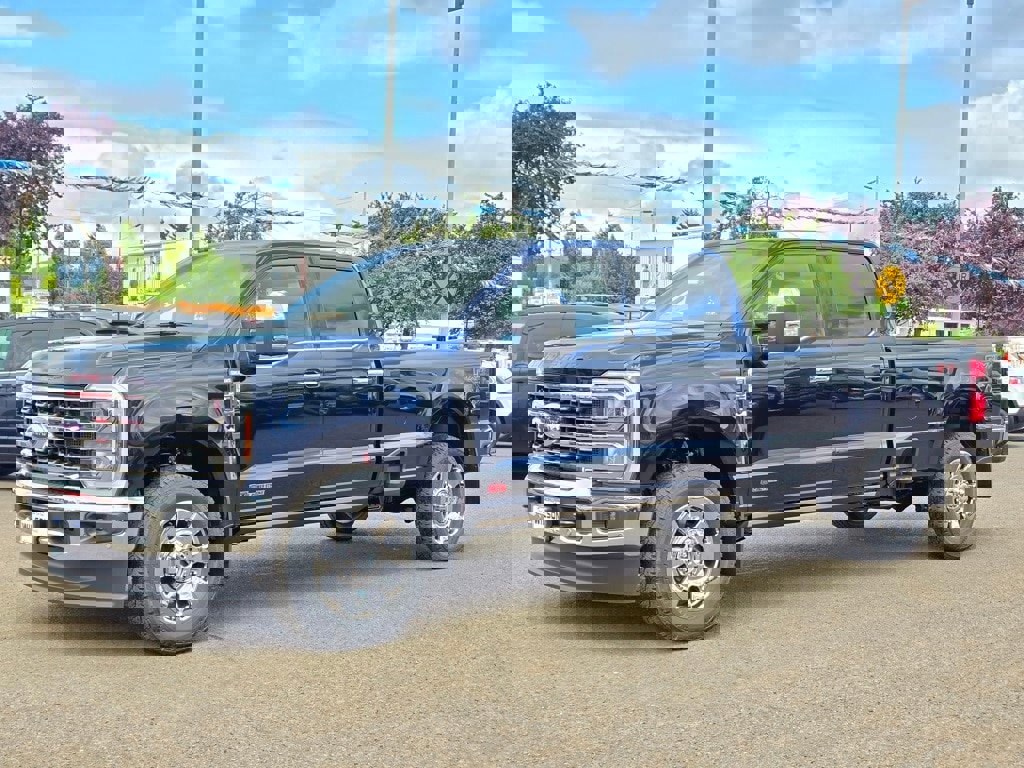 New 2025 Ford F350 King Ranch w/ Chrome Package