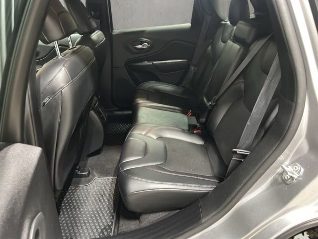 Used 2021 Jeep Cherokee Trailhawk image 21