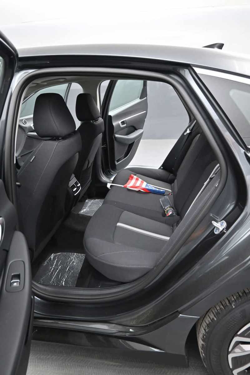 New 2026 Hyundai Sonata SEL FWD image 15