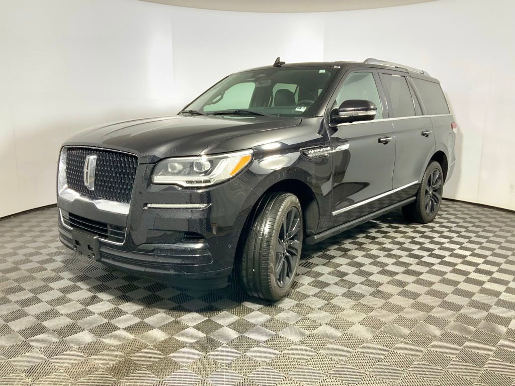 Used 2024 Lincoln Navigator Reserve image 10