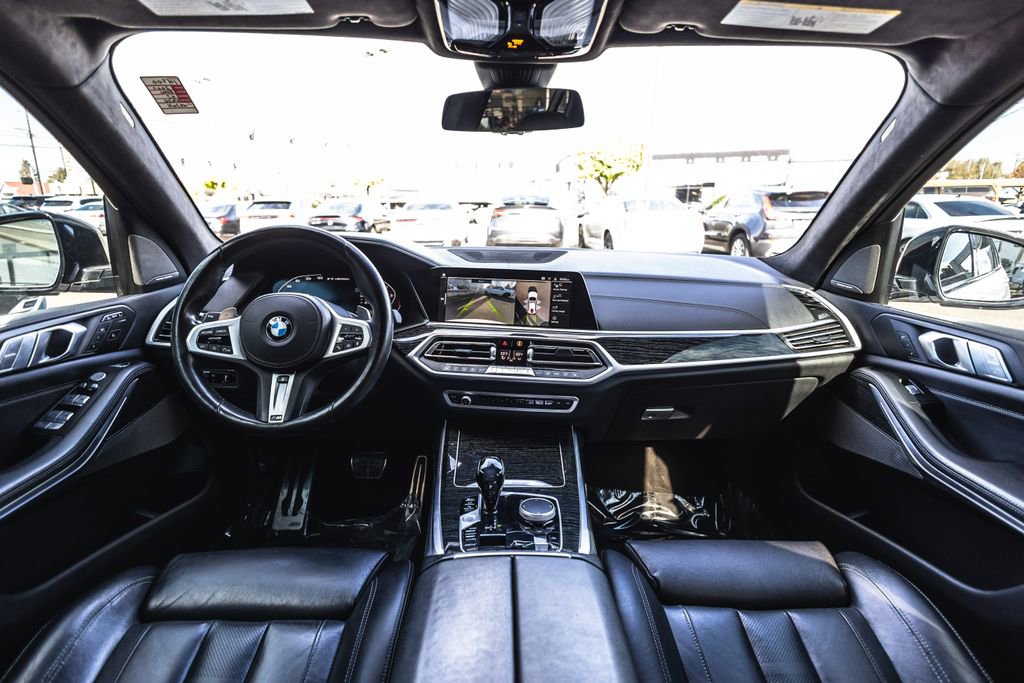Used 2022 BMW X7 M50i w/ Cold Weather Package AWD/4WD image 27