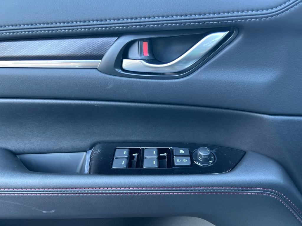 New 2025 MAZDA CX-5 Carbon Edition image 13