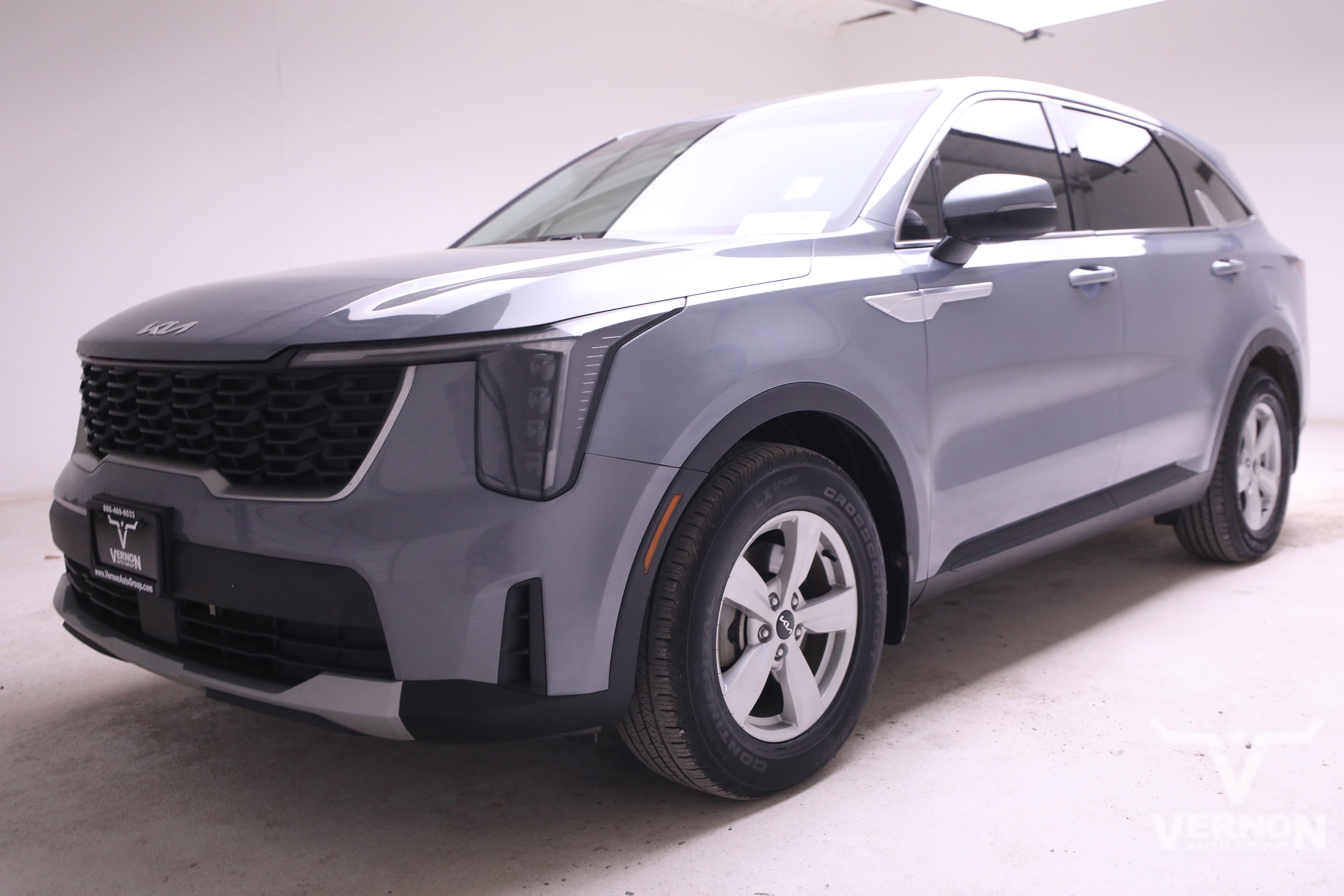 Used 2025 Kia Sorento LX