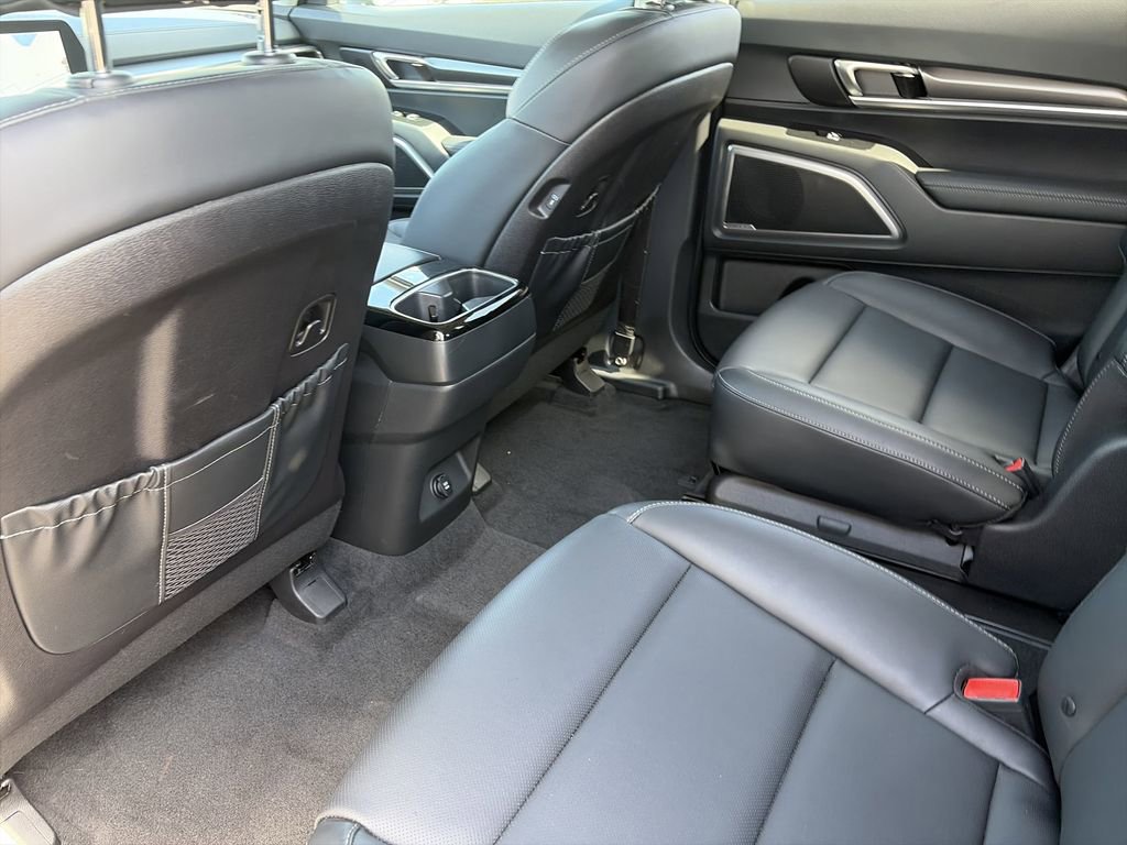 Used 2025 Kia Telluride S image 30