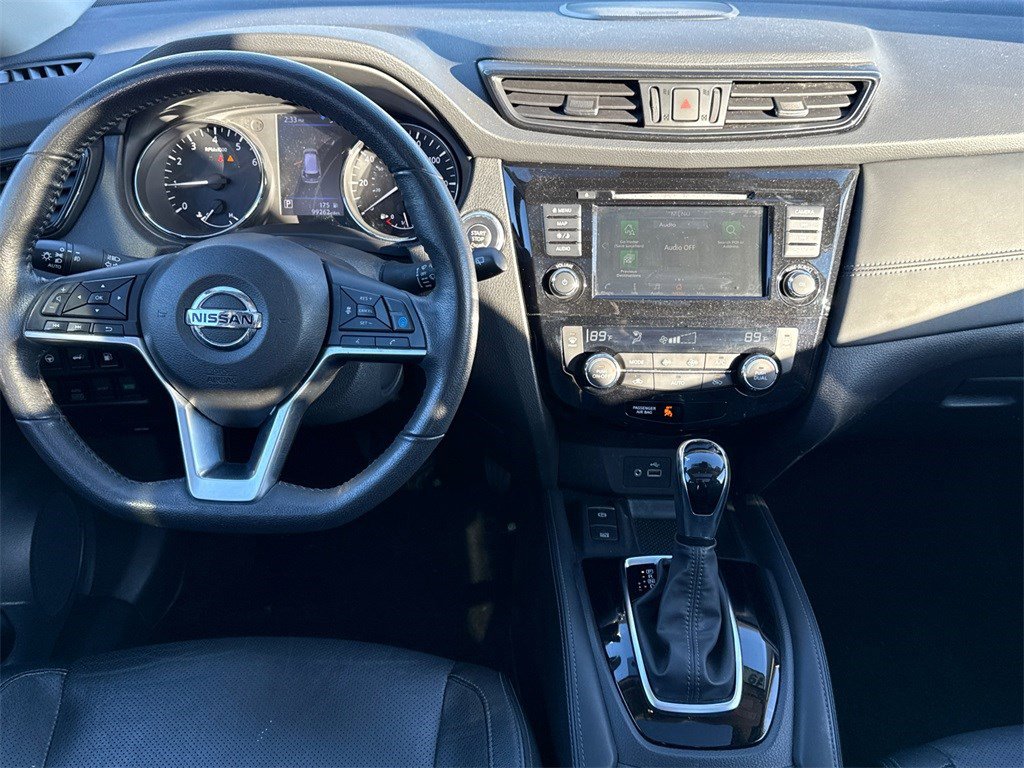 Used 2019 Nissan Rogue SL w/ Premium Package image 16
