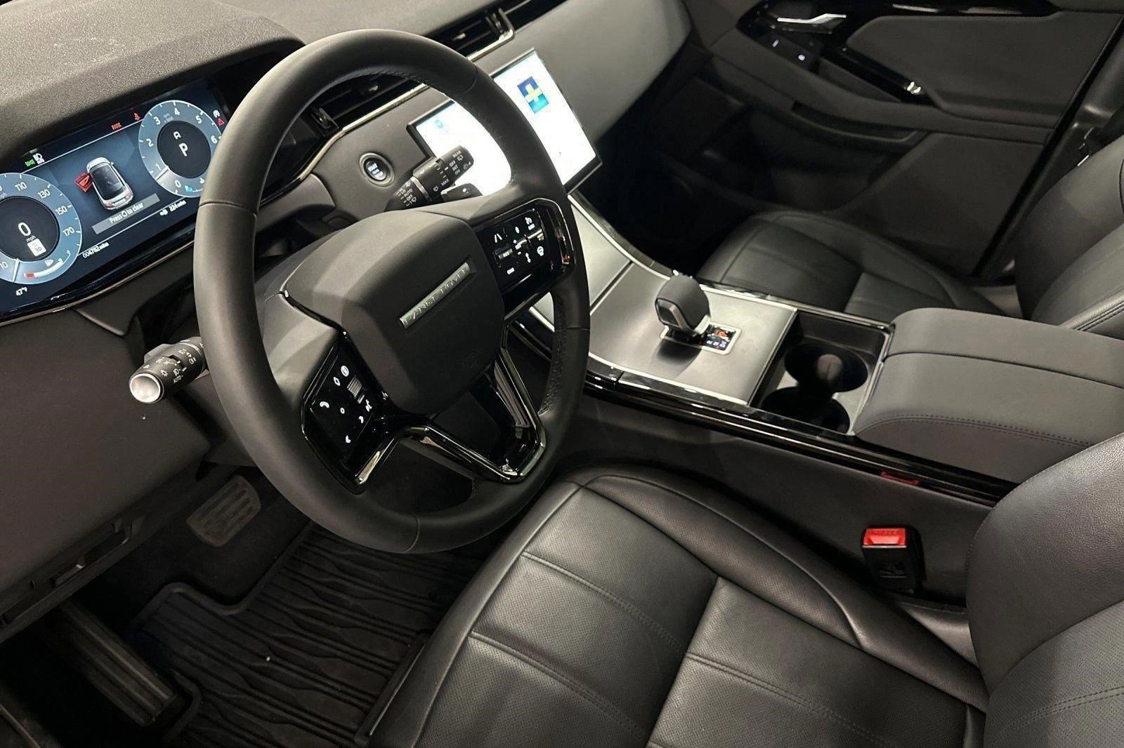 Used 2026 Land Rover Range Rover Evoque S AWD/4WD image 3