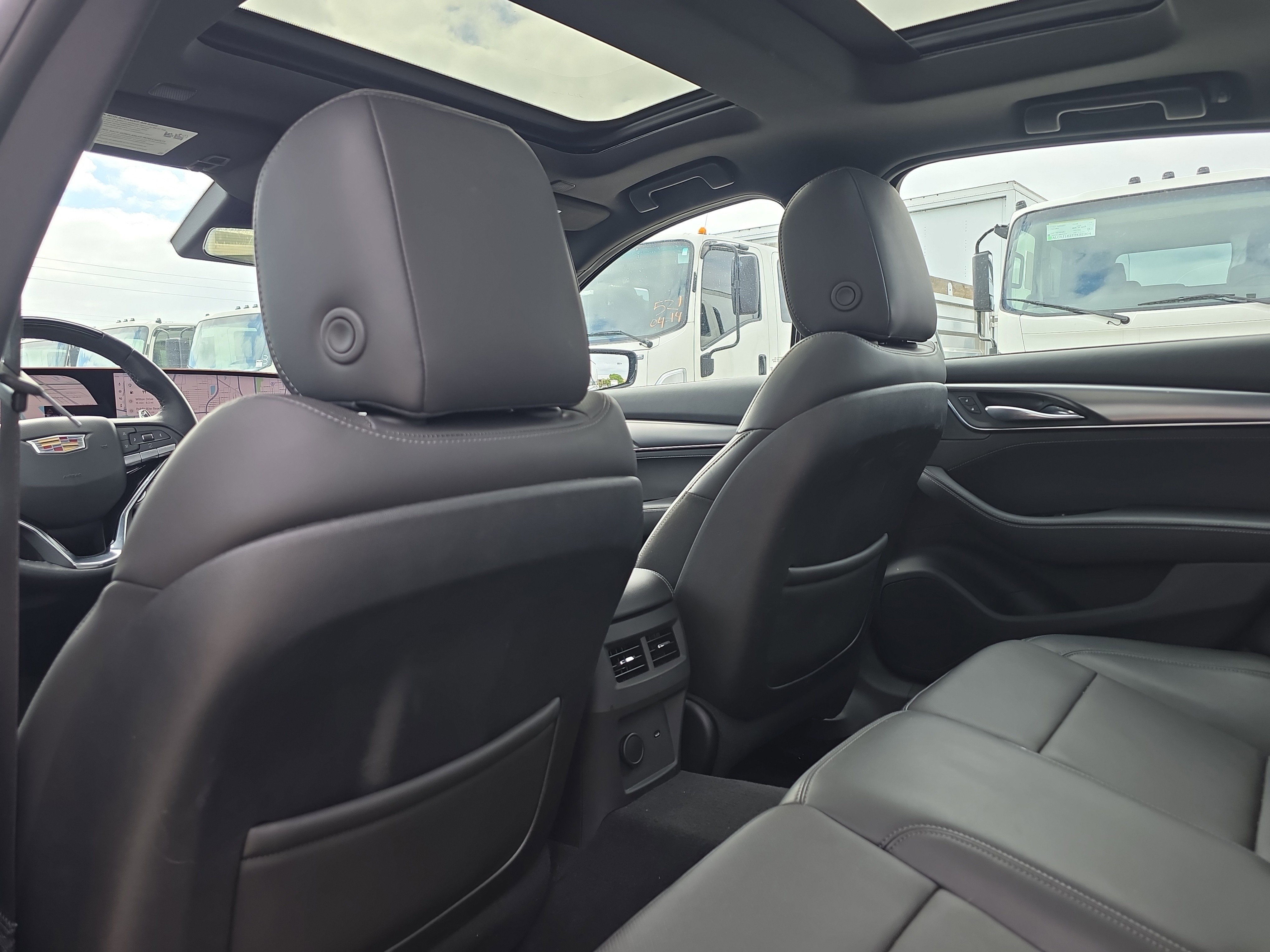 Used 2025 Cadillac CT5 Premium Luxury RWD image 17