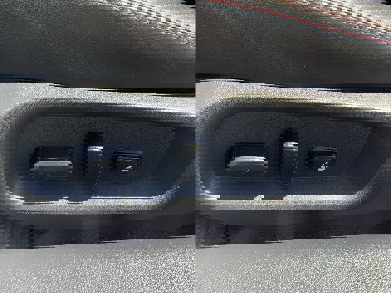 Used 2022 INFINITI Q60 Red Sport 400 w/ Cargo Package image 20