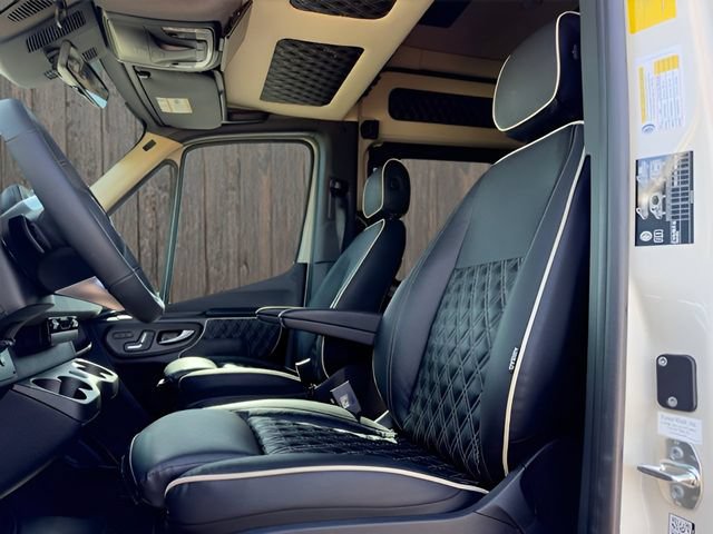 Used 2025 Mercedes-Benz Sprinter 3500 image 16