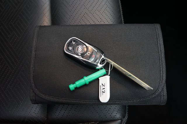 Used 2022 Buick Encore GX Essence image 55