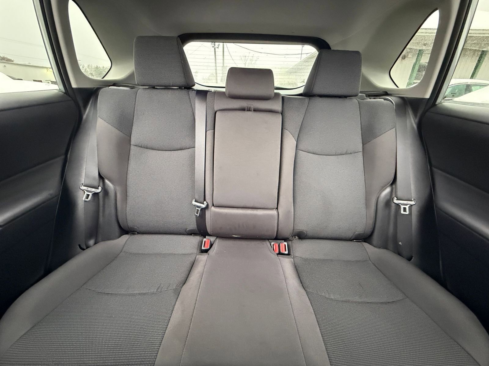Used 2025 Toyota RAV4 LE AWD/4WD image 38