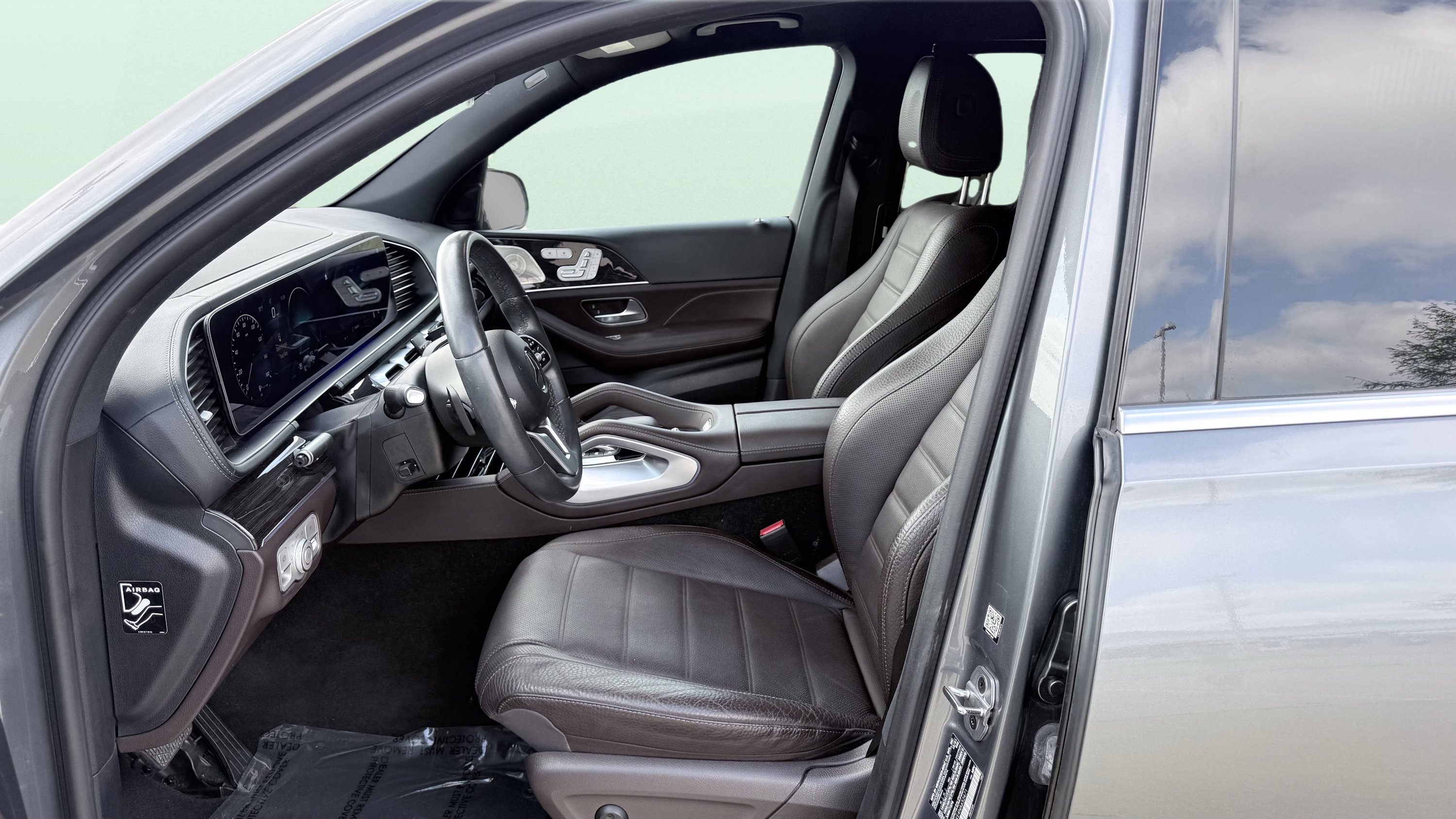 Used 2022 Mercedes-Benz GLS 450 4MATIC image 21