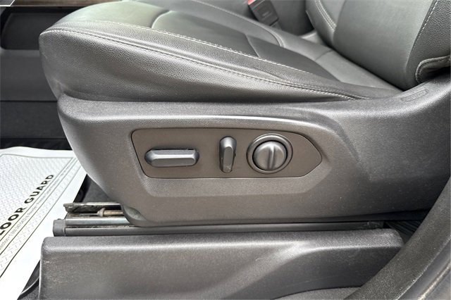 Used 2021 Chevrolet Silverado 1500 LT Trail Boss w/ Convenience Package II image 19