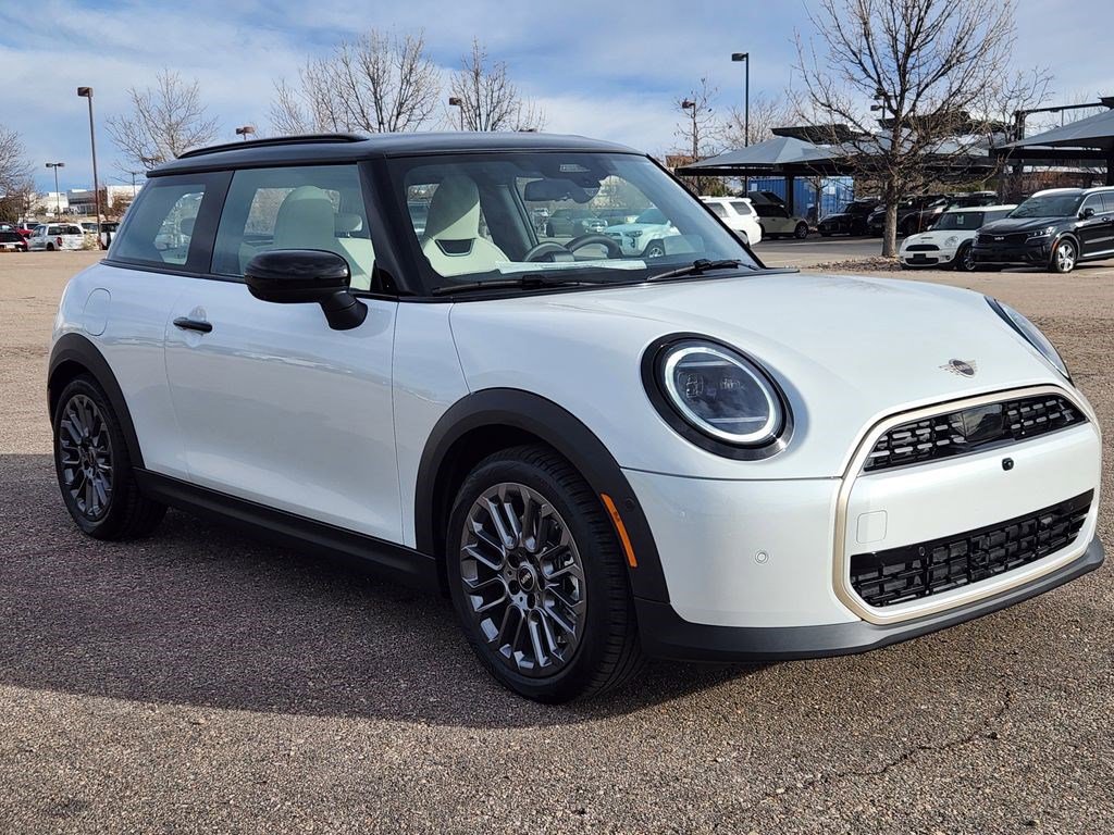 Used 2026 MINI Cooper 2-Door Hardtop FWD image 5
