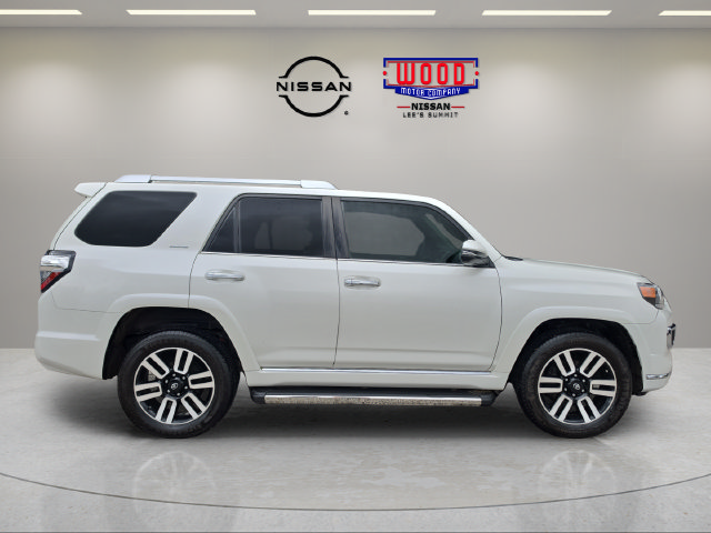 Used 2019 Toyota 4Runner Limited AWD/4WD image 2
