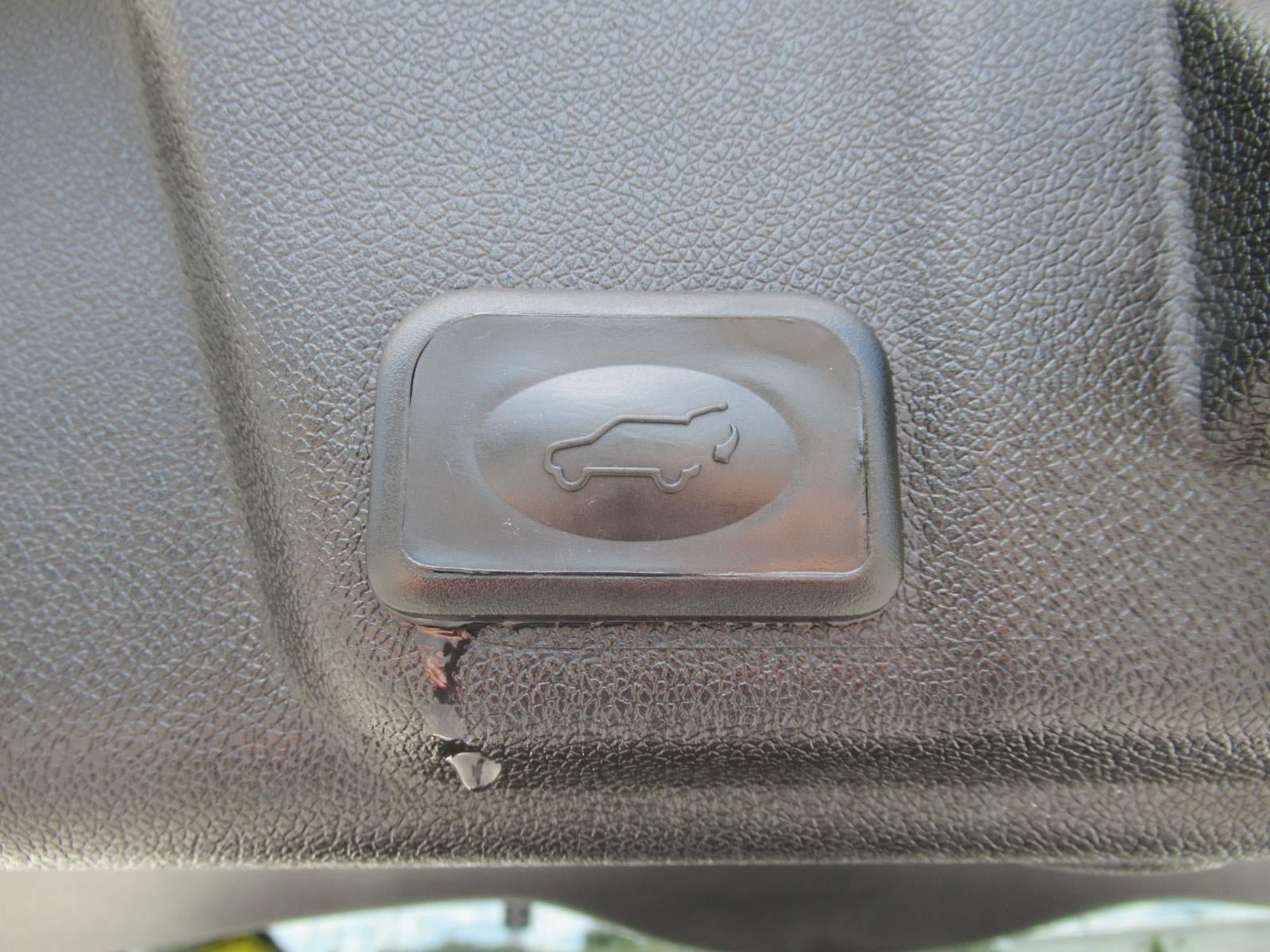 Used 2012 Buick Enclave Leather FWD image 38