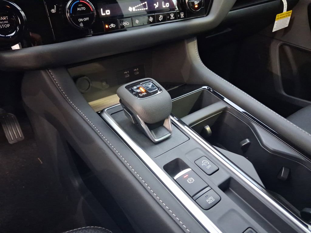 New 2026 Nissan Pathfinder SV w/ SV Premium Package FWD image 10