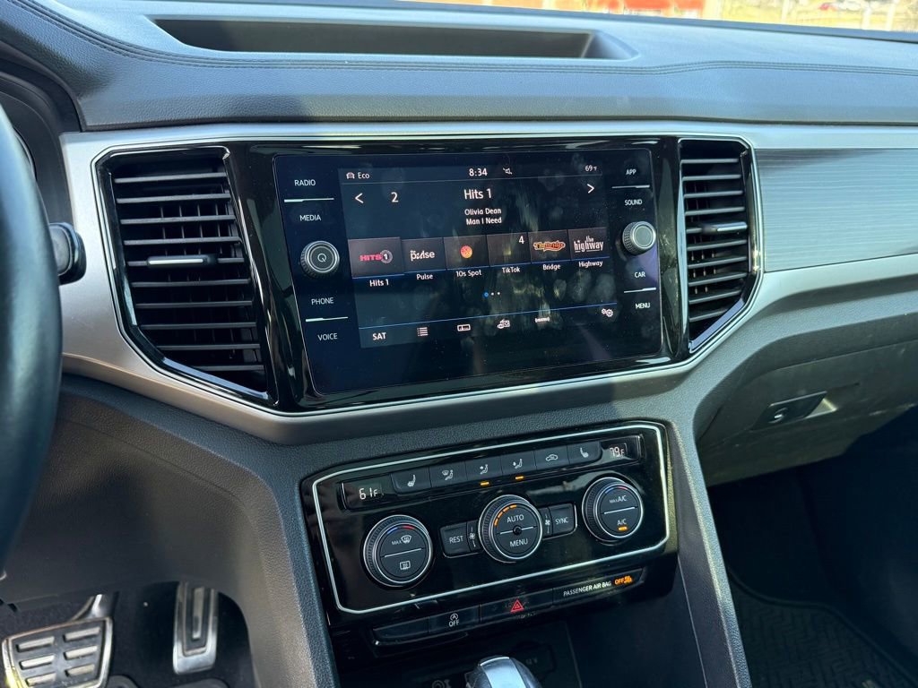 Used 2018 Volkswagen Atlas SEL w/ R-Line Package AWD/4WD image 19
