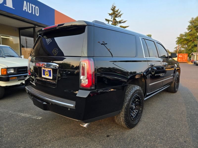 Used 2018 GMC Yukon XL Denali w/ Denali Ultimate Package AWD/4WD image 58