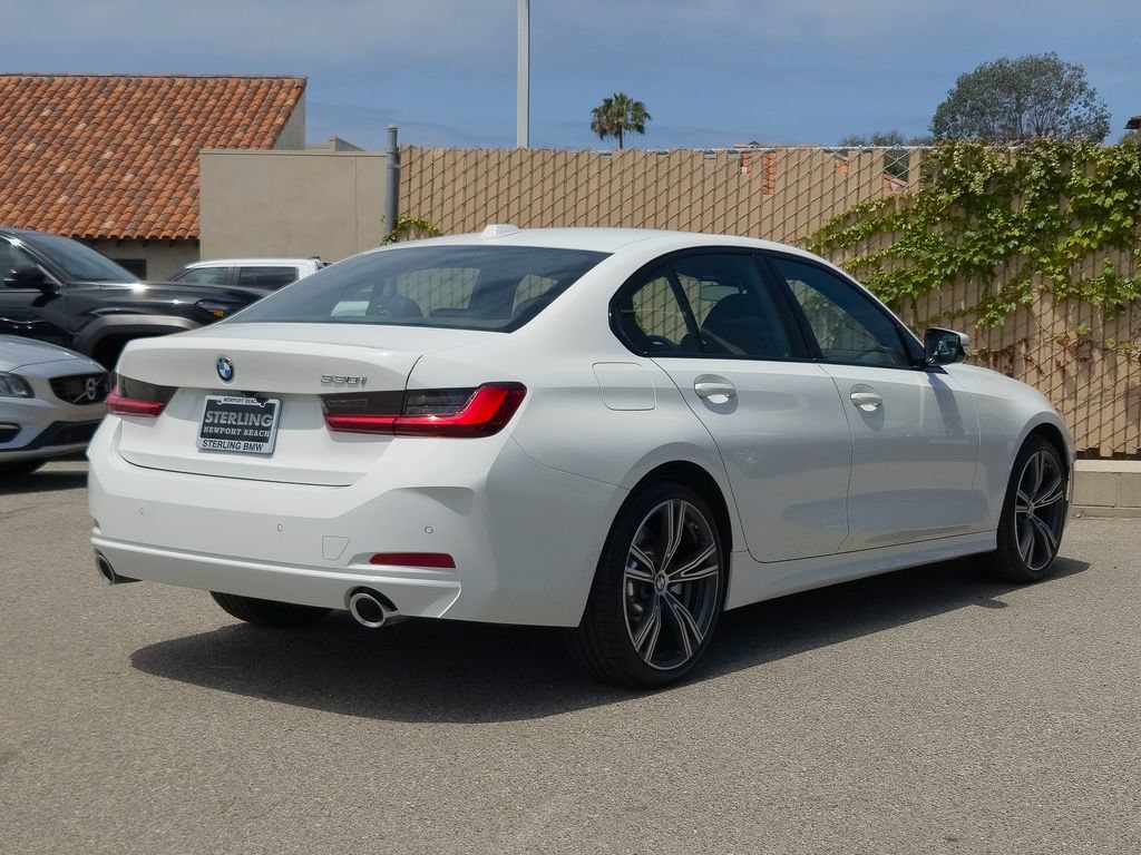 Used 2023 BMW 330i Sedan w/ Driving Assistance Package RWD image 26