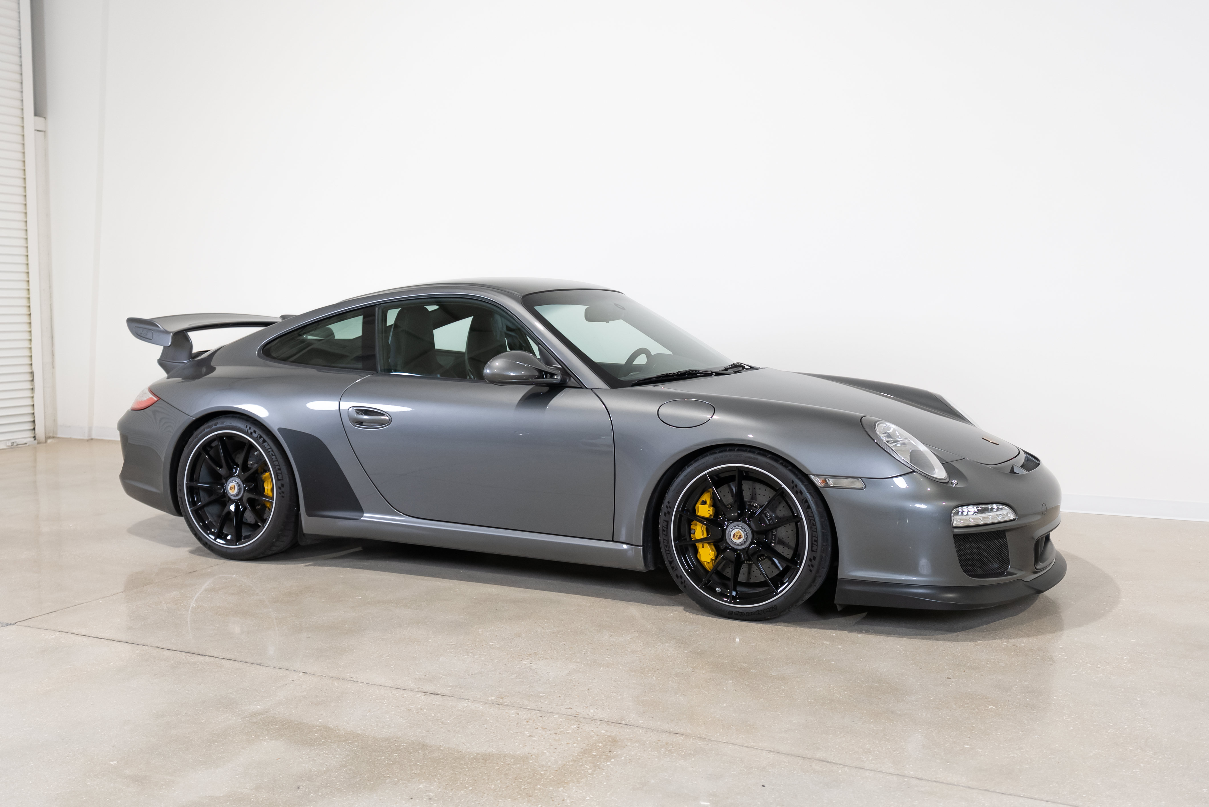 Used 2011 Porsche 911 GT3 RWD image 5