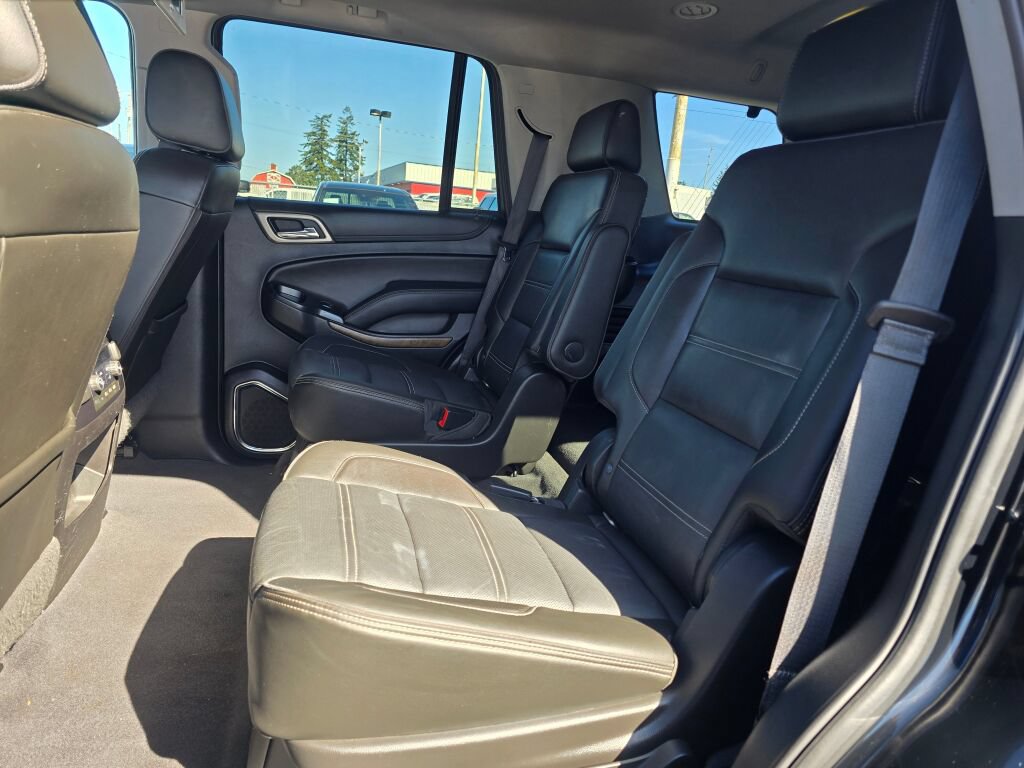 Used 2019 GMC Yukon Denali w/ Denali Ultimate Black Edition AWD/4WD image 19