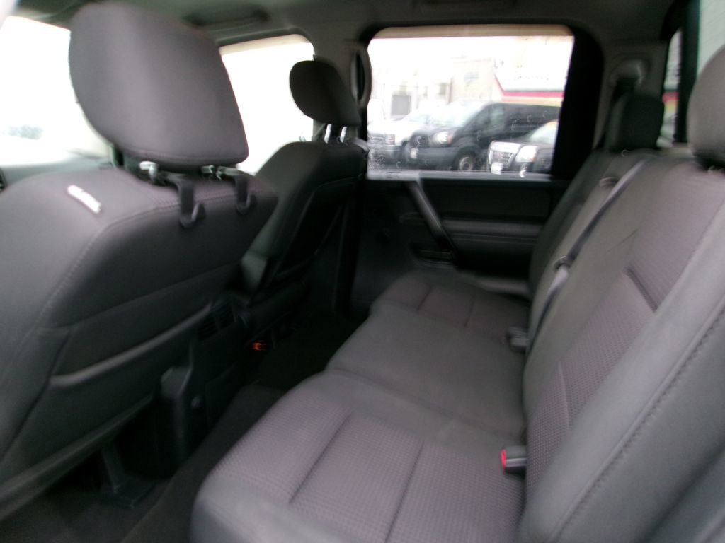 Used 2011 Nissan Titan SV w/ SV Premium Utility Pkg image 6