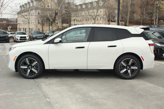 New 2026 BMW iX xDrive45 image 4