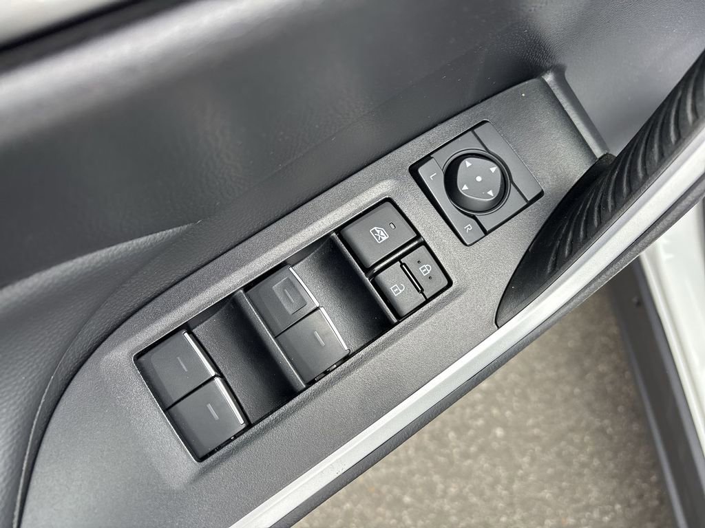 Used 2025 Toyota RAV4 XLE Premium FWD image 15