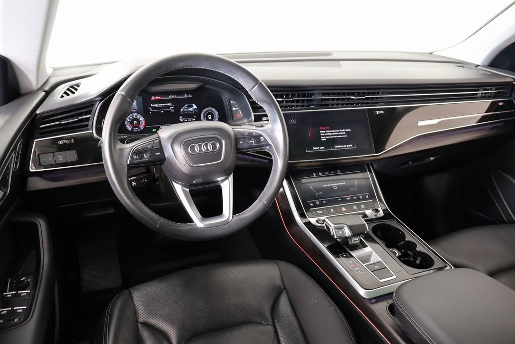 Used 2022 Audi Q8 Premium Plus w/ Premium Plus Package image 2