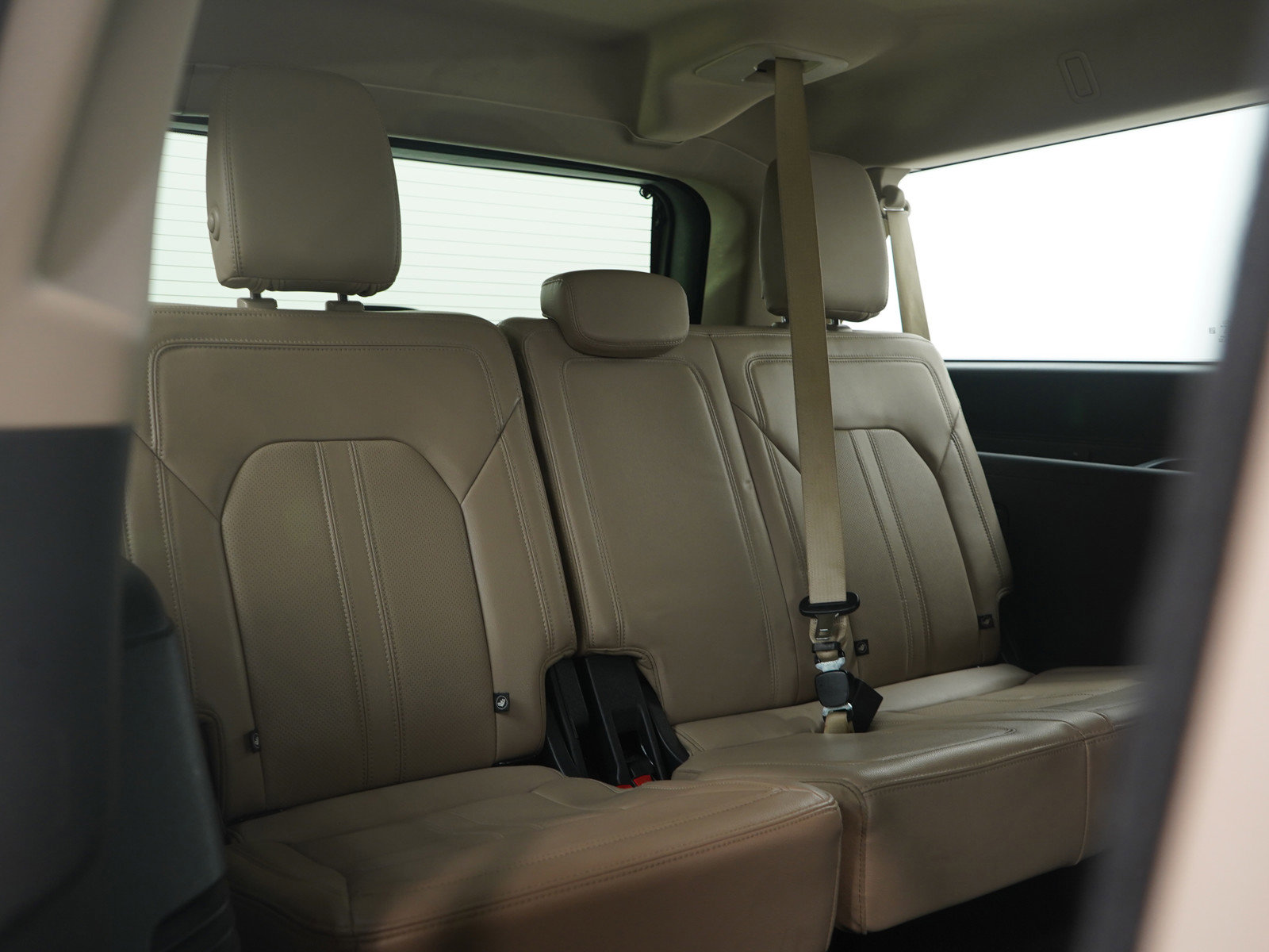 Used 2023 Ford Expedition Max Limited image 16