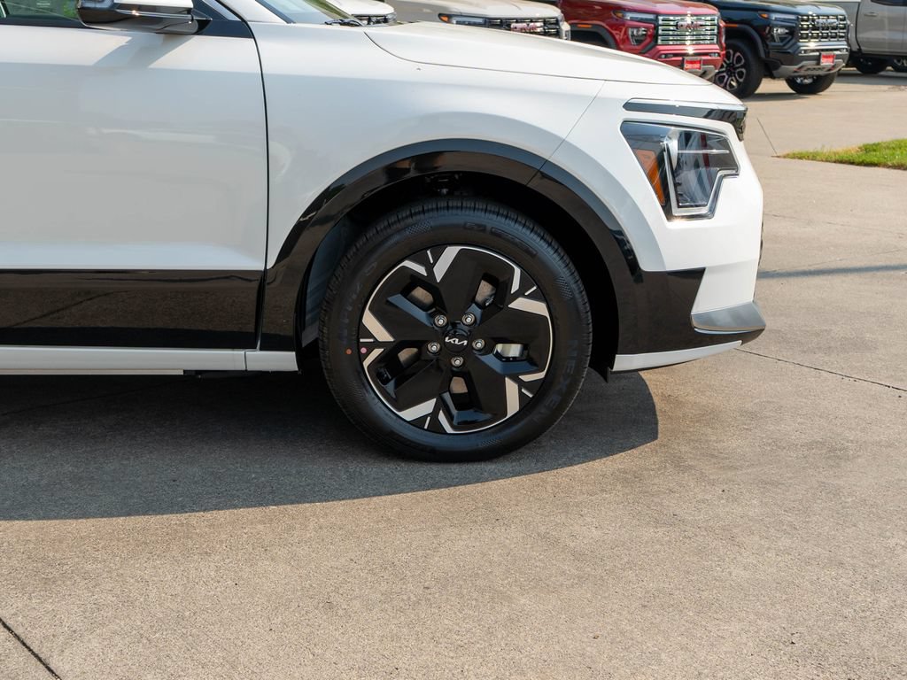 New 2026 Kia Niro Wind w/ Wind Preserve Package FWD image 33