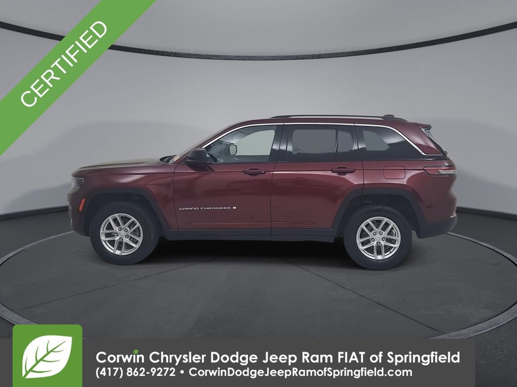 Used 2023 Jeep Grand Cherokee Laredo AWD/4WD image 9