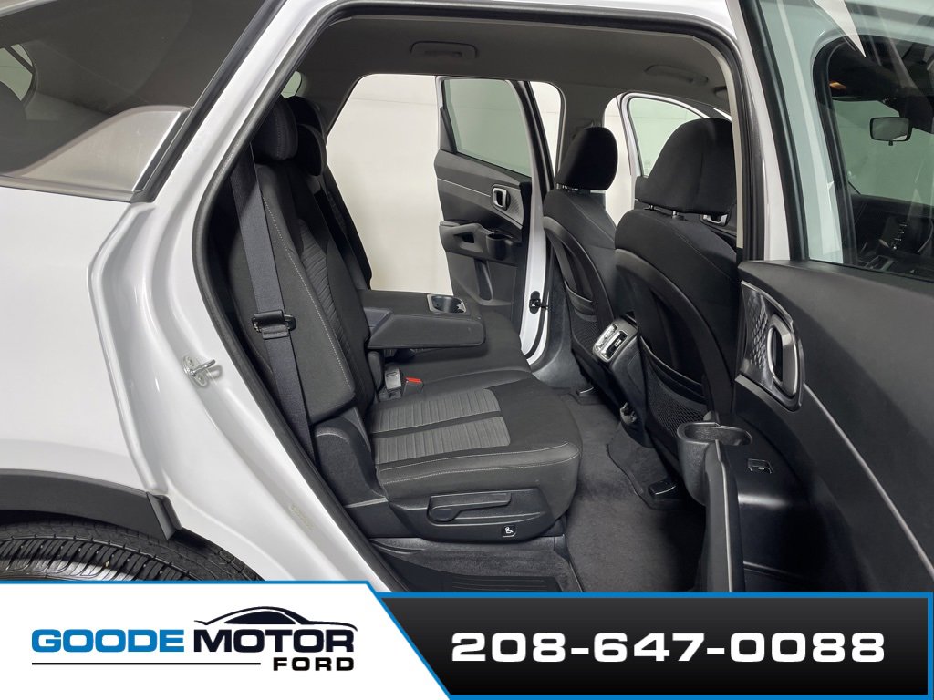 Used 2022 Kia Sorento LX image 29