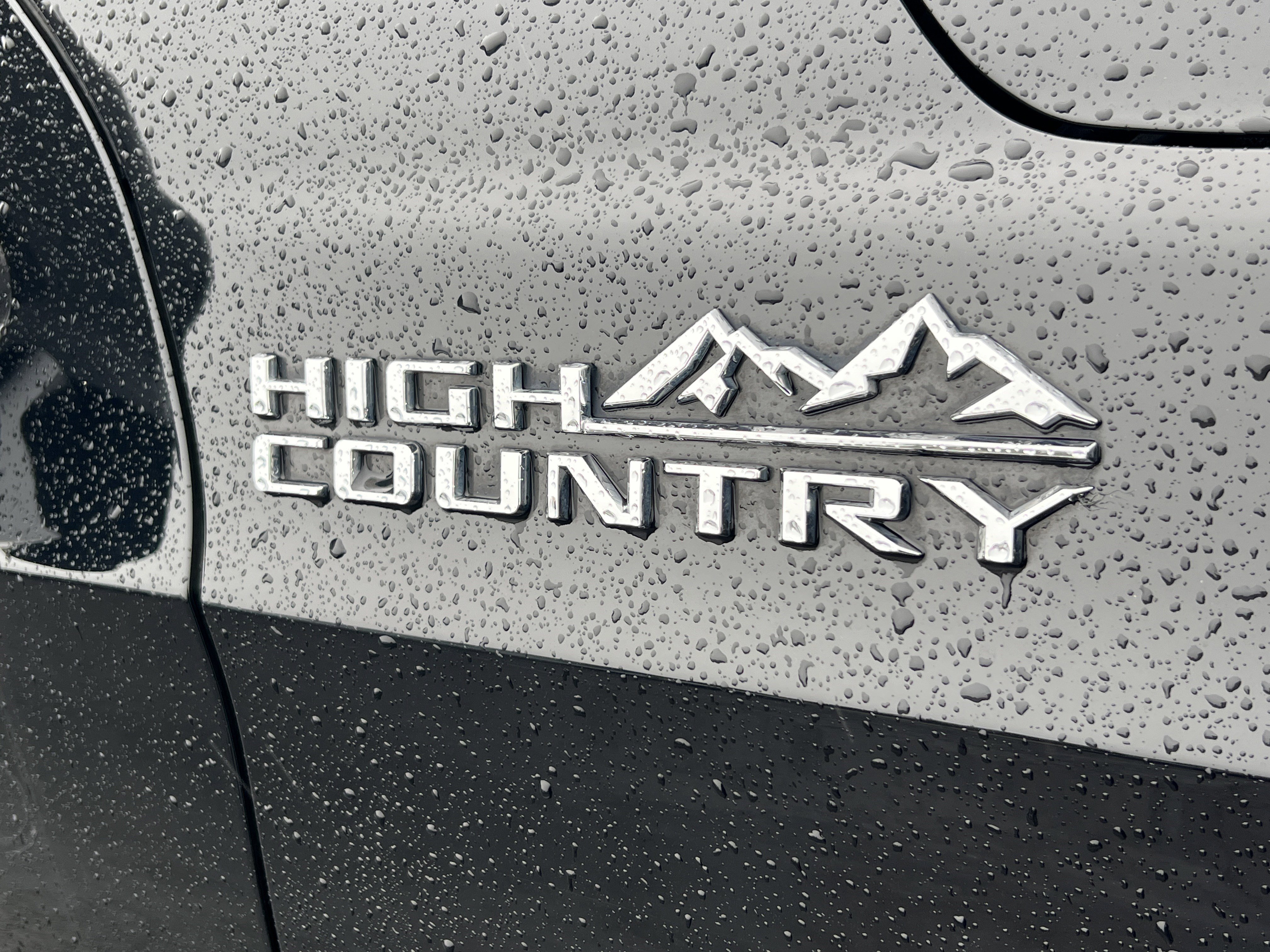 Used 2022 Chevrolet Tahoe High Country w/ Max Trailering Package AWD/4WD image 9