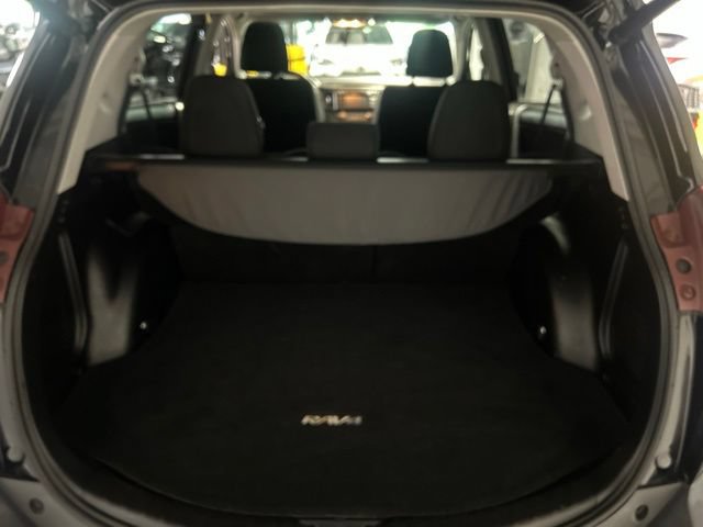 Used 2015 Toyota RAV4 XLE AWD/4WD image 31