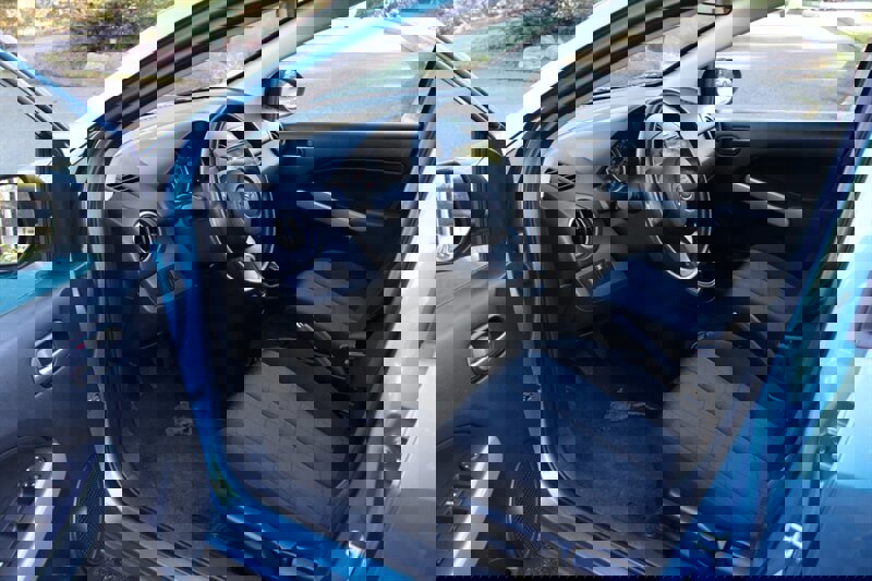 Used 2012 MAZDA MAZDA2 Sport image 5